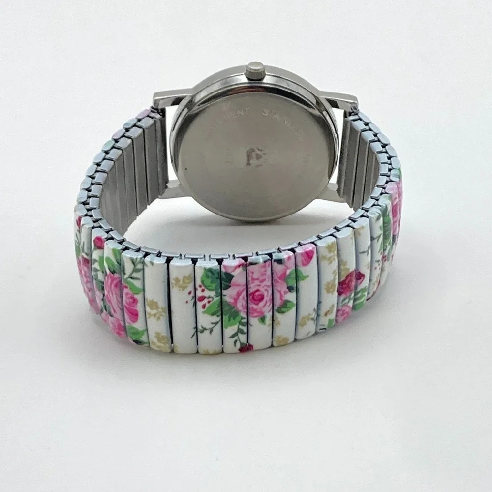 Womens Floral Watch 32mm Silver Tone Stretch Band Spring New Battery SMALL 6